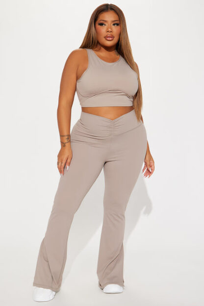 Pantalón Activo de Tiro Medio y Pata Ancha - Image 17